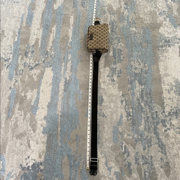 Gucci Beige/Ebony GG Canvas Belt Bag/Crossbody Bag Unisex - Picture 12 of 13